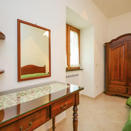 Welcoming In 52 M² With Sea View Terrace