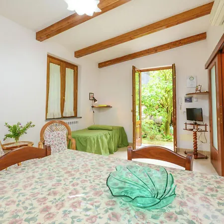 Welcoming In 52 M² With Sea View Terrace Apartament Półwysep Sorrentyński